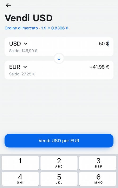 Il cambio tra valute avviene all'interno dell'app, senza commissioni