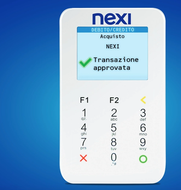 Il POS mobile Nexi è leggero e compatto ma deve essere associato allo smartphone